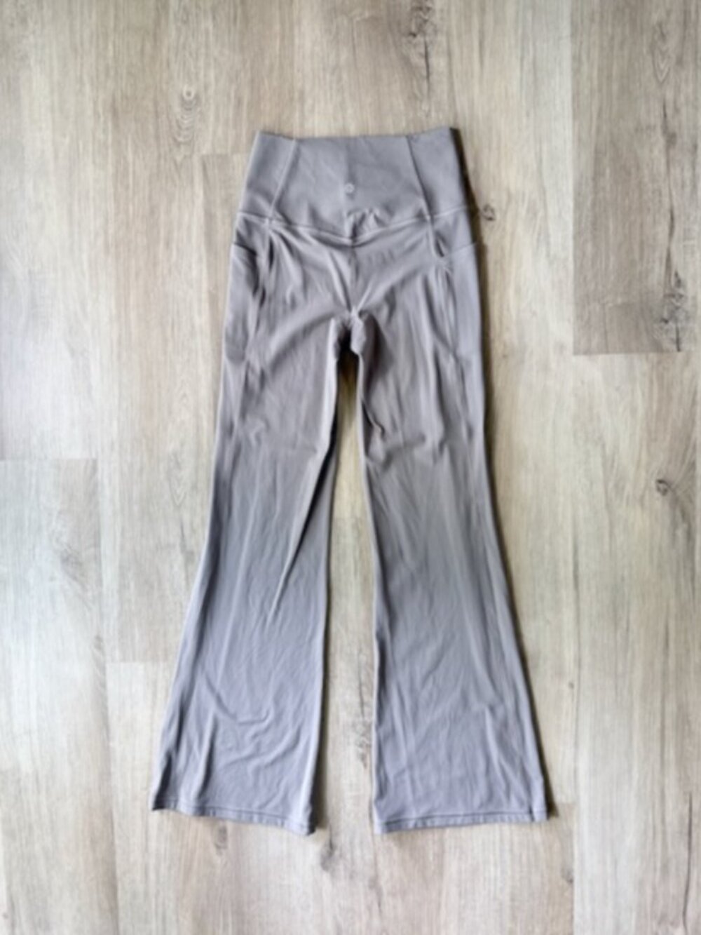 Athleta Salutation Stash Flare Pant SP Taupe